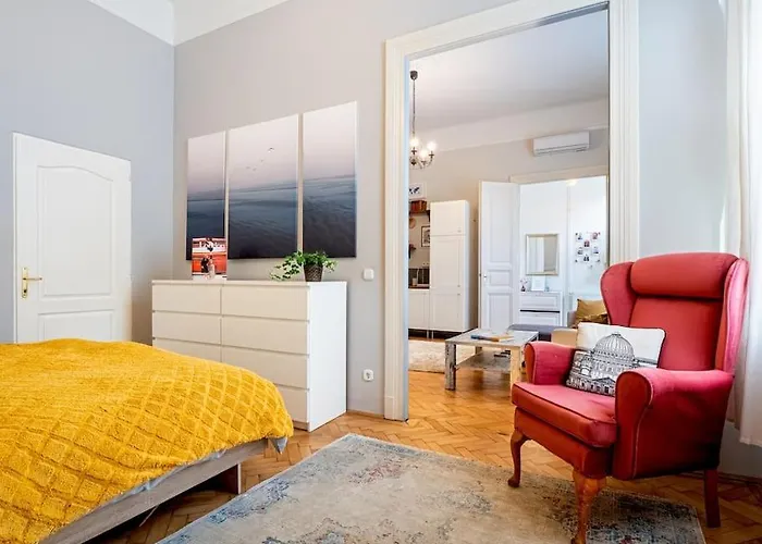 Peace In Downtown * בודפשט