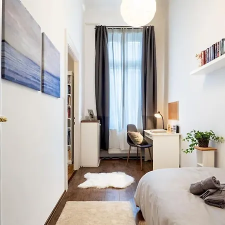 Peace In Downtown Apartment *